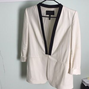 BCBG MaxAzria Blazer